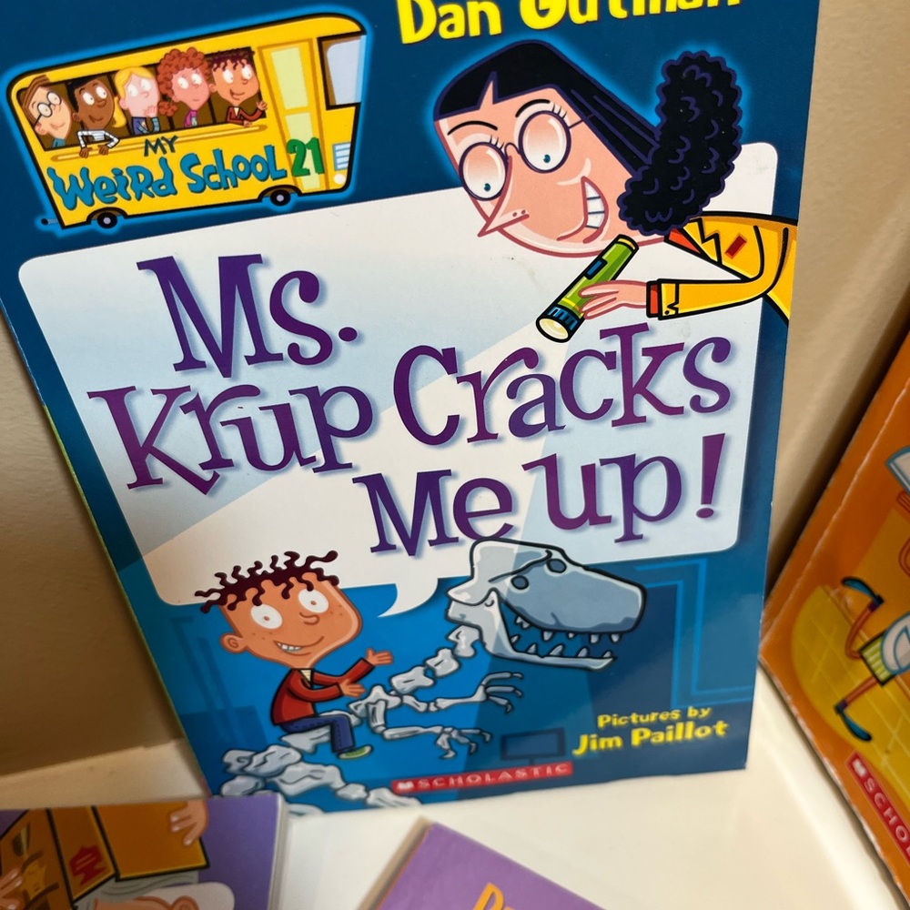 Kids Book Set - Colorful Collection - Picture 2 of 6